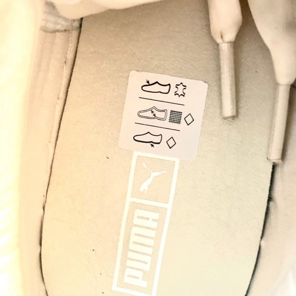 Puma women’s size 9 basket ball sneaker with ribbons - Picture 7 of 8